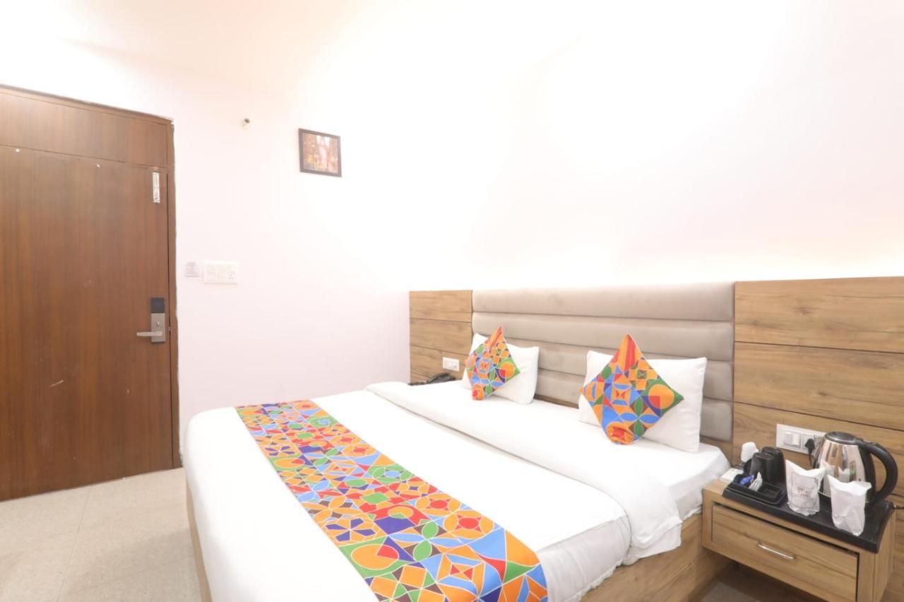 Icyhotels Hl Inn Chinhat Экстерьер фото